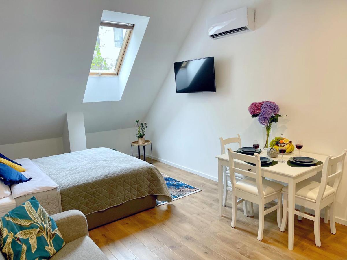 Galeria Italiana Apartments Wrocław Extérieur photo